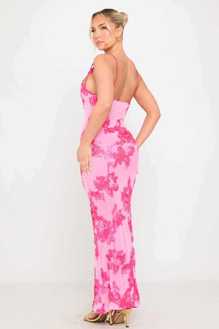 Rosa Maxikleid mit Blumenstickerei und Schulterschnürung