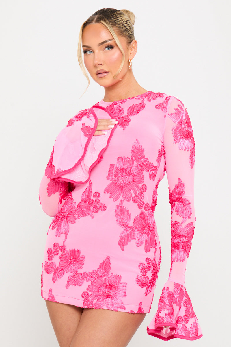 Rosa Minikleid mit offenem Rücken und Blumenstickerei