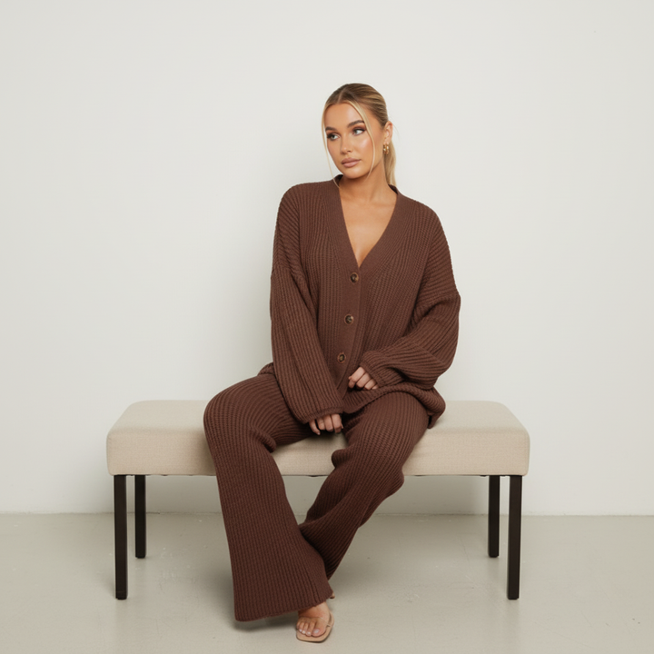 Completo a coste da donna: morbido, elegante e semplice 