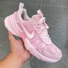 Nike V2K rosa floreale 